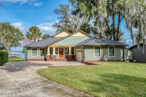 East Palatka, FL 32131,136 RIVERVIEW DR