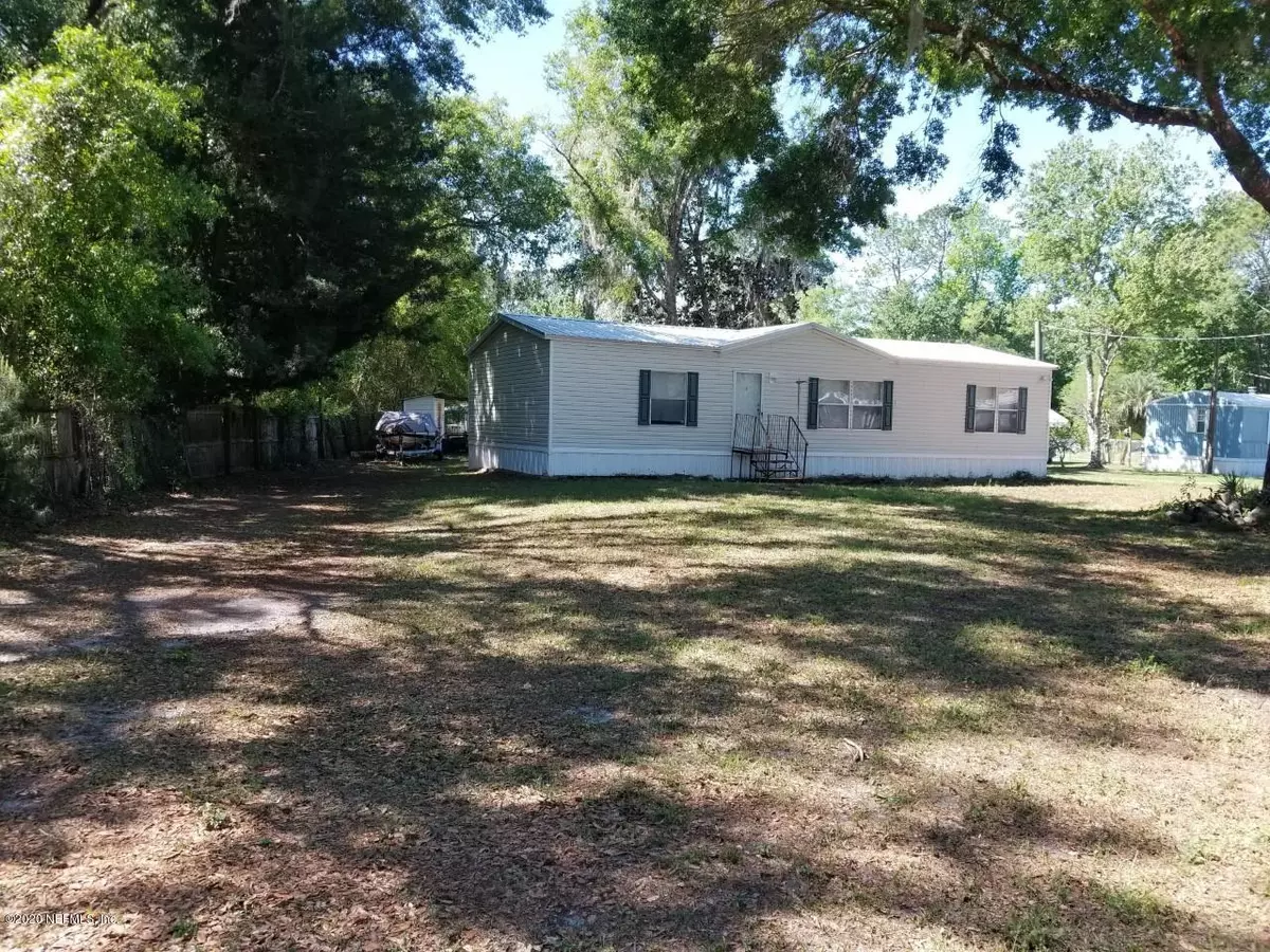 Satsuma, FL 32189,105 FISHERMAN RD