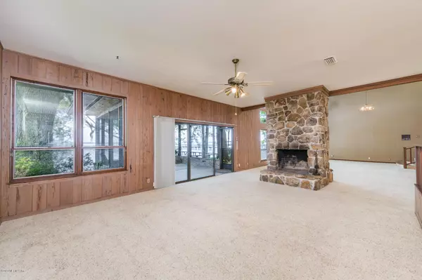 Orange Park, FL 32003,3233 US-17