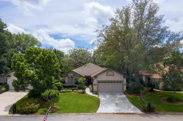 1533 STONEBRIAR RD, Green Cove Springs, FL 32043