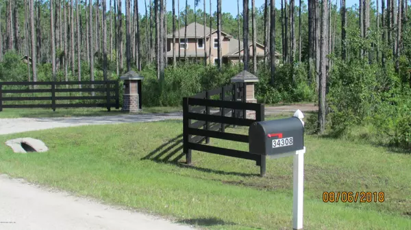 34308 LOBLOLLY LN, Callahan, FL 32011