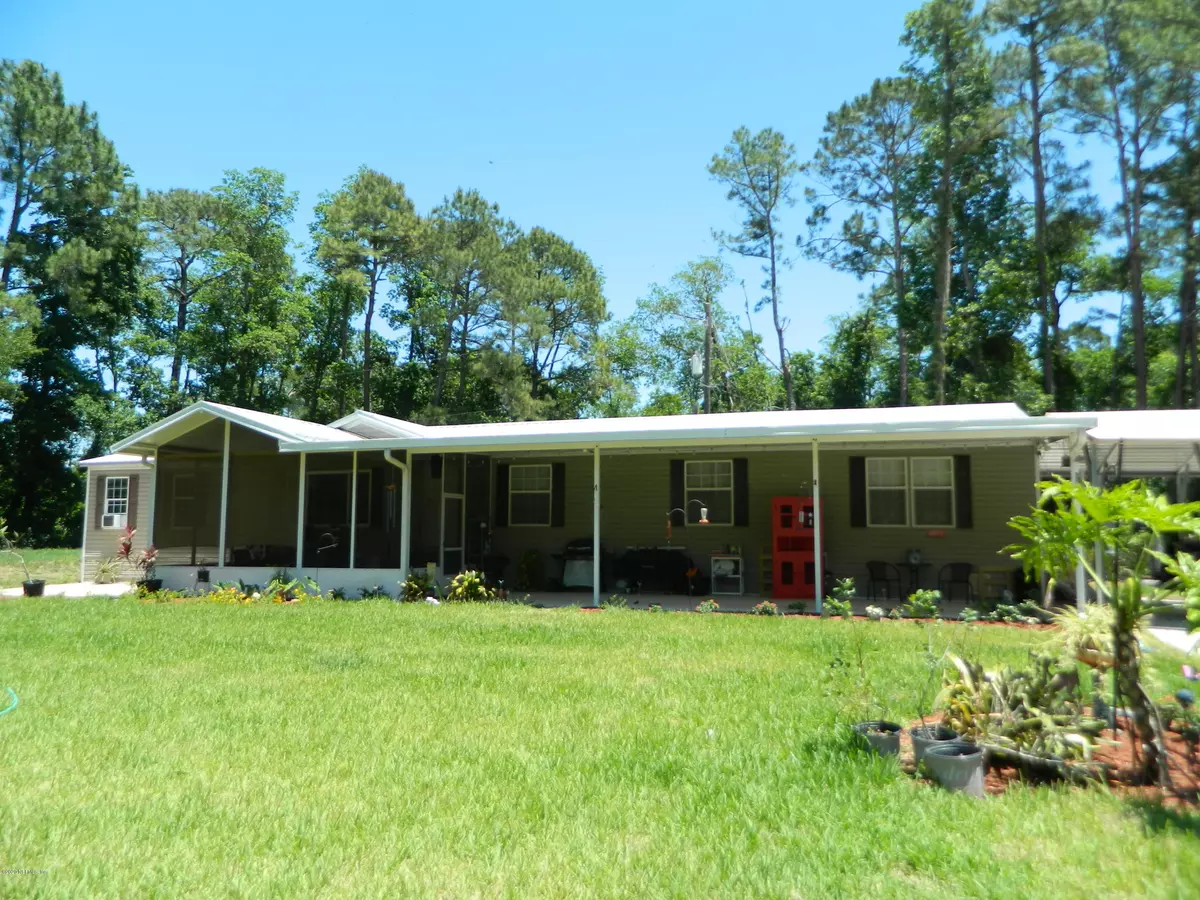 East Palatka, FL 32131,128 ROBERTS RD