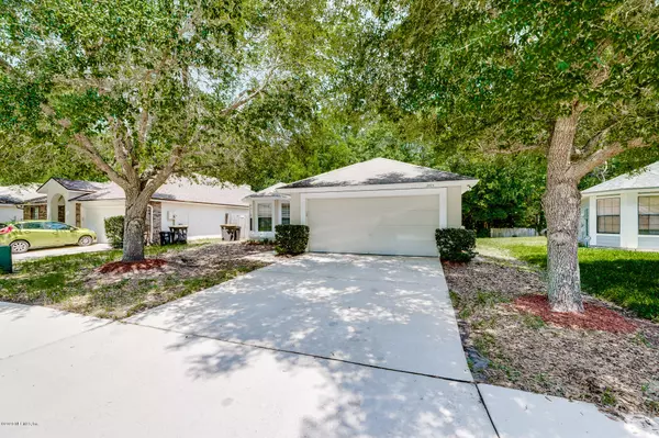 4495 LOVELAND PASS DR E, Jacksonville, FL 32210