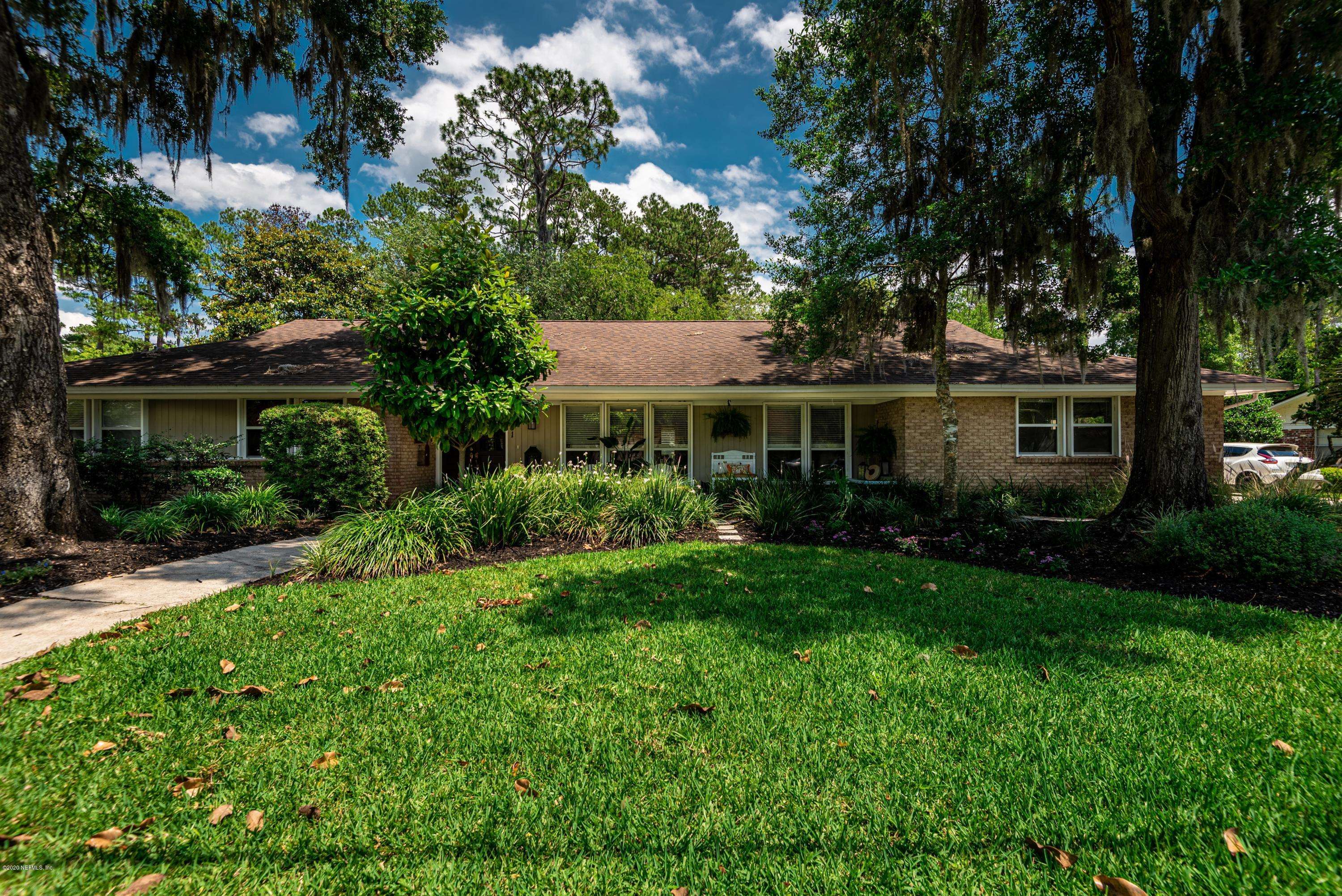 8631 SAN SERVERA DR, Jacksonville, FL 32217