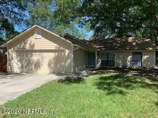 10317 HEARTHSIDE DR, Jacksonville, FL 32221