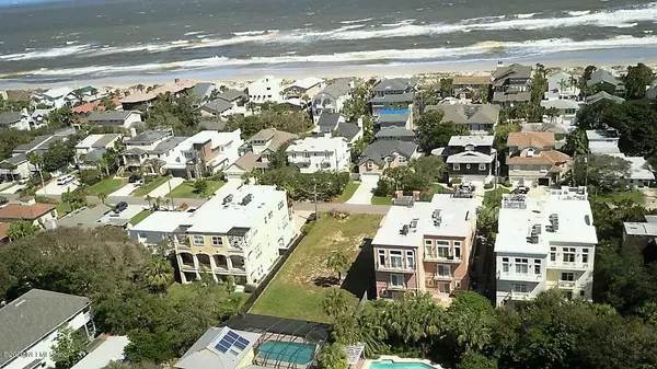 Atlantic Beach, FL 32233,1820 OCEAN GROVE DR