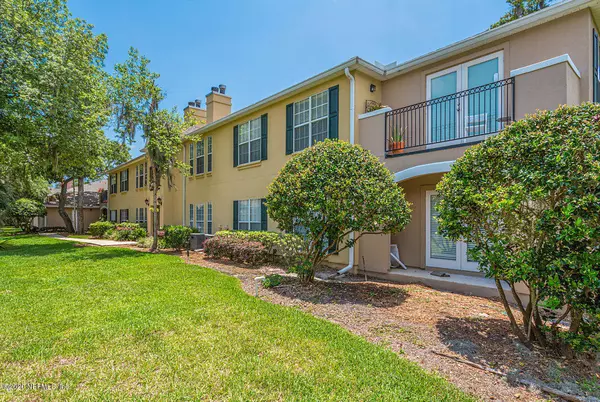 Jacksonville Beach, FL 32250,123 JARDIN DE MER PL #123