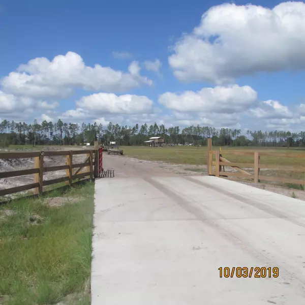 19050 COUNTY ROAD 121, Hilliard, FL 32046