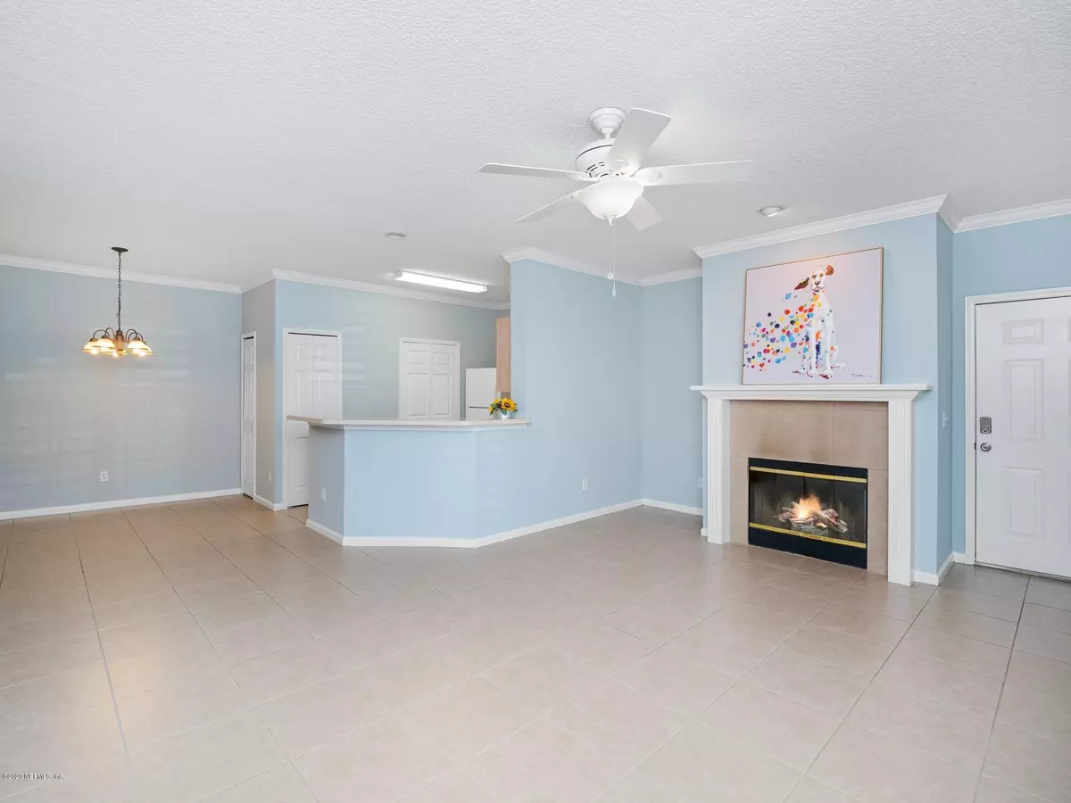 Jacksonville Beach, FL 32250,81 JARDIN DE MER PL #81