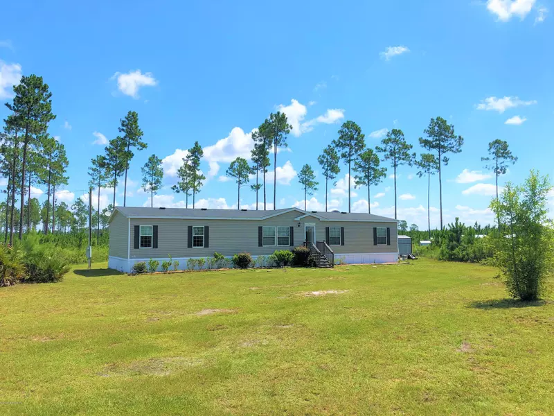 10577 CLAUDE HARVEY RD, Glen St. Mary, FL 32040