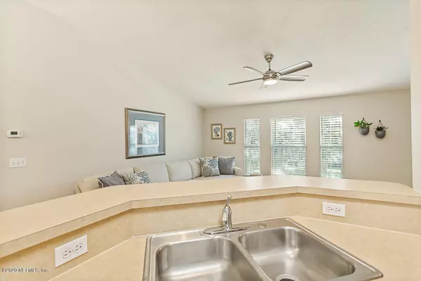 Jacksonville Beach, FL 32250,87 JARDIN DE MER PL #87