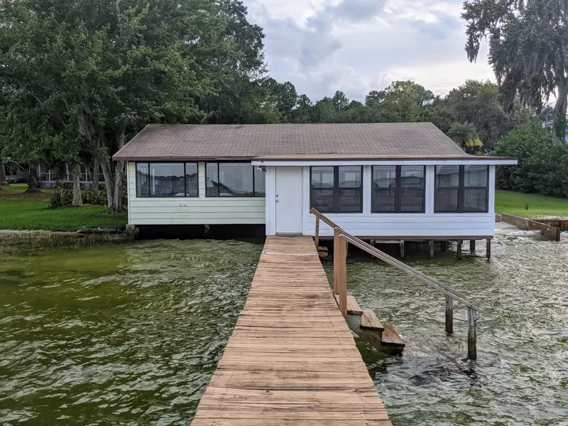 6264 LAKE DR, Starke, FL 32091