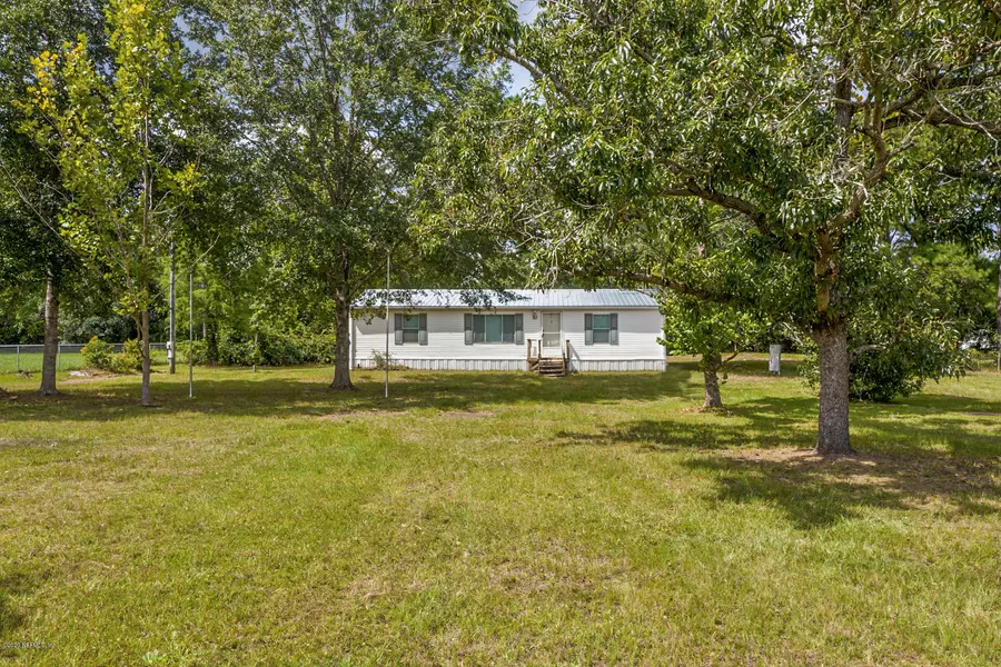 54201 JERRA RD, Callahan, FL 32011