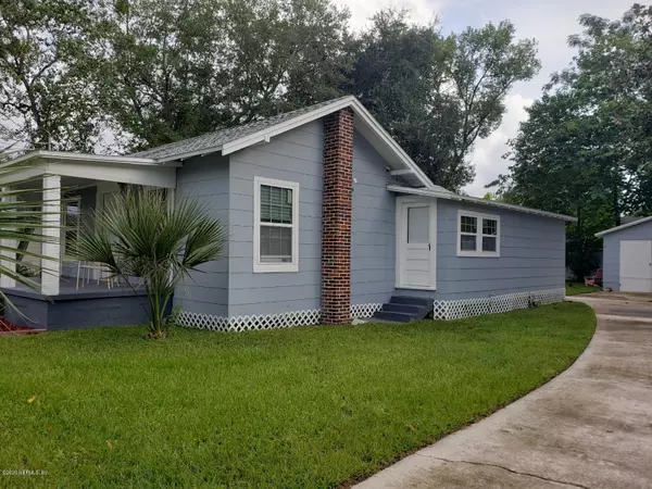 8308 BERRY AVE, Jacksonville, FL 32211