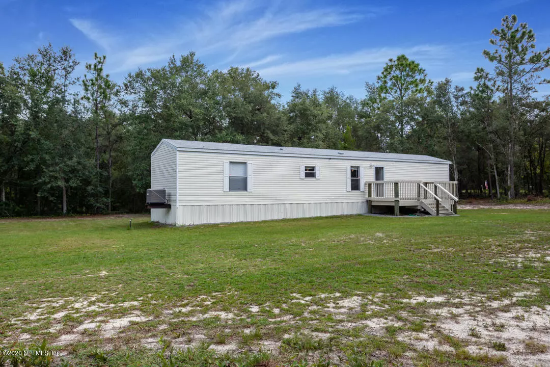 Melrose, FL 32666,8096 COUNTY LINE RD