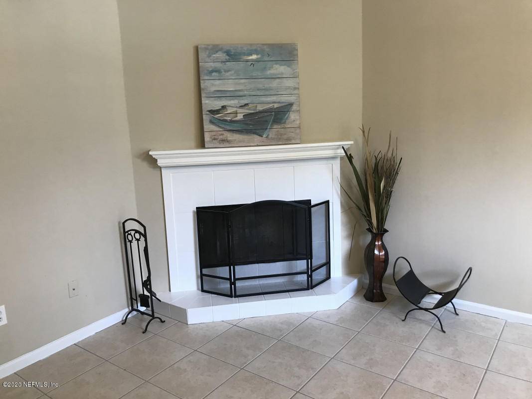 Atlantic Beach, FL 32233,635 STOCKS ST