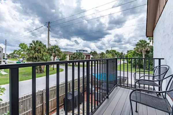 1401 4TH ST N, Jacksonville Beach, FL 32250