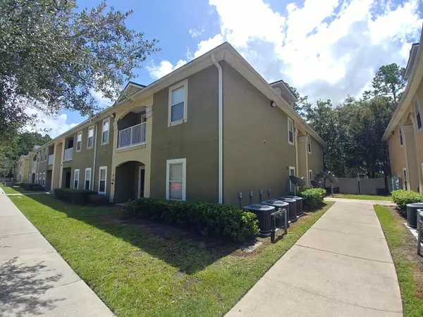 Jacksonville, FL 32210,3680 KIRKPATRICK CIR #2