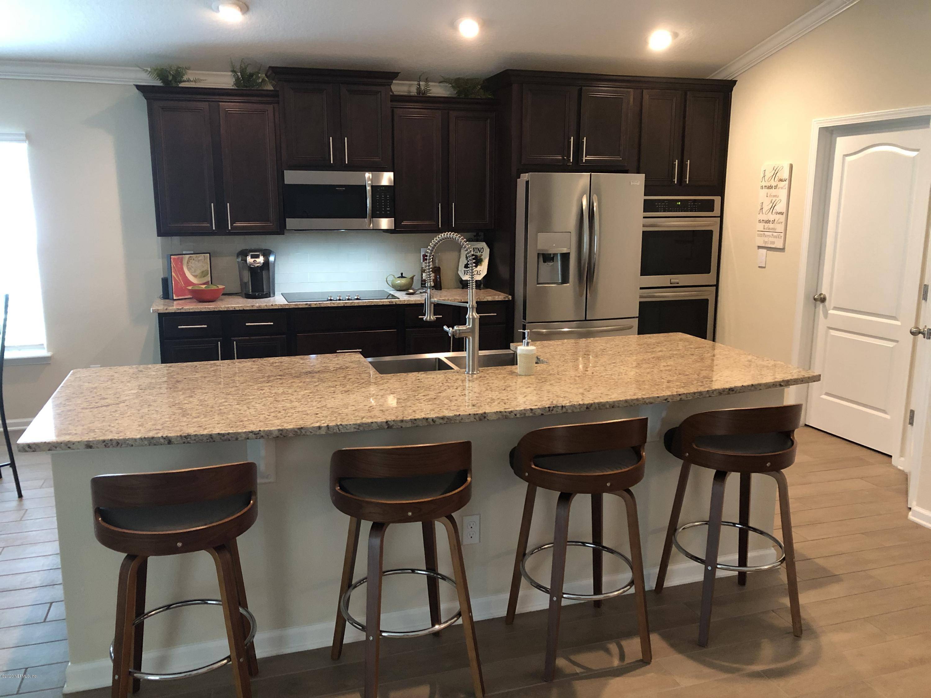 Jacksonville, FL 32222,11533 PACEYS POND CIR