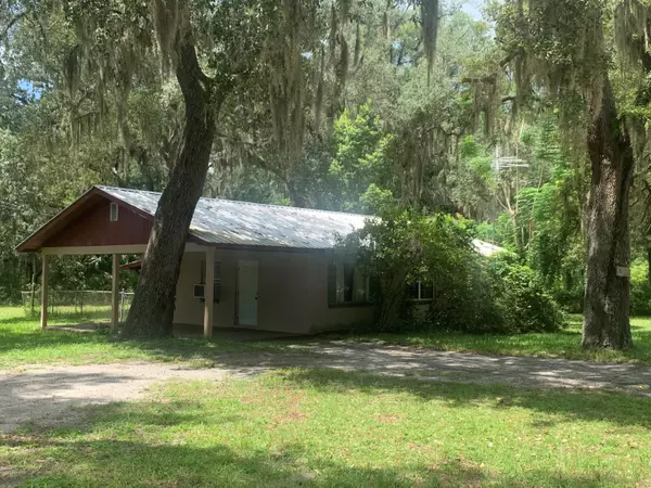 704 SE STATE ROAD 100, Keystone Heights, FL 32656