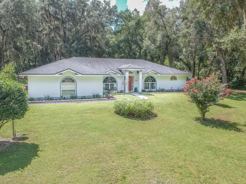 155 W DOGWOOD RD, Florahome, FL 32140