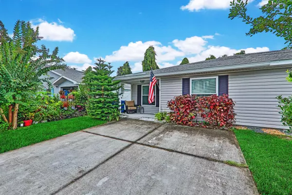 Atlantic Beach, FL 32233,2546 HAYWOOD ESTATES LN