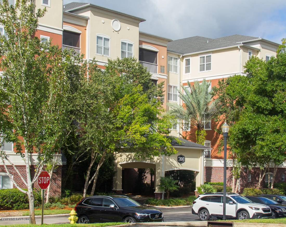 4480 DEERWOOD LAKE Pkwy #233, Jacksonville, FL 32216