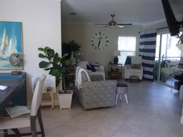 Jacksonville Beach, FL 32250,1800 THE GREENS WAY #403