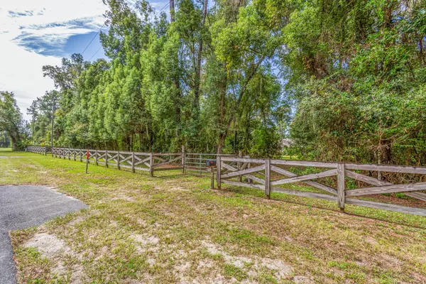 745 STATE RD 21, Melrose, FL 32666