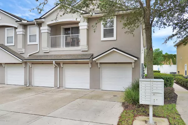 Jacksonville, FL 32256,7047 DEER LODGE CIR #106