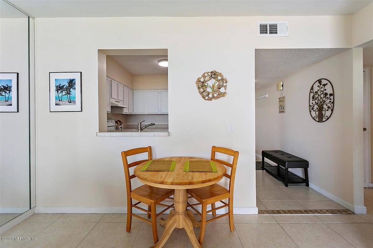 Jacksonville Beach, FL 32250,601 1ST ST S #2E