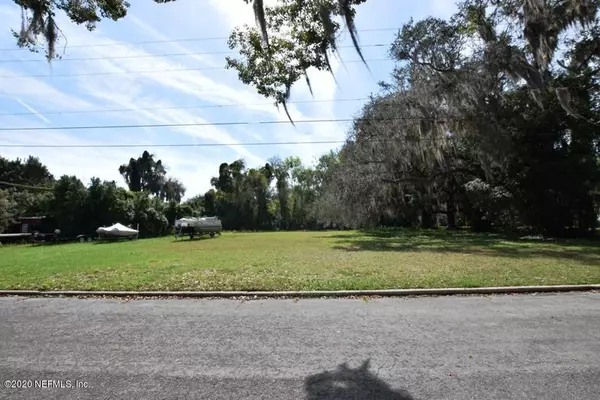 000 PALMETTO AVE, Crescent City, FL 32112