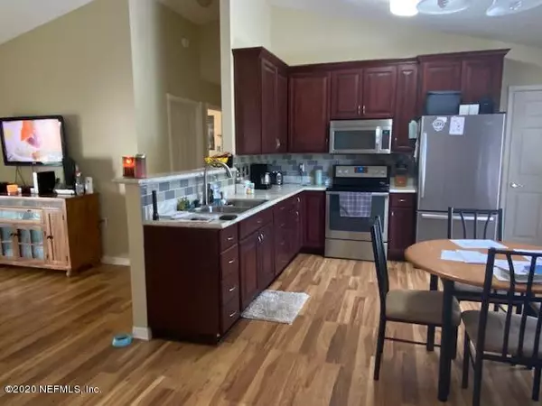 Baldwin, FL 32234,425 3RD ST W