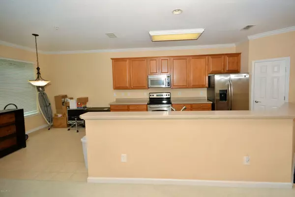 Jacksonville, FL 32224,13364 BEACH BLVD #823