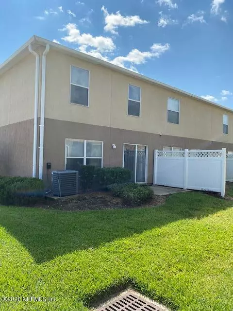 Fleming Island, FL 32003,1500 CALMING WATER DR #806