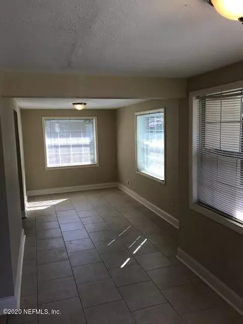 Jacksonville, FL 32246,9840 ELAINE RD