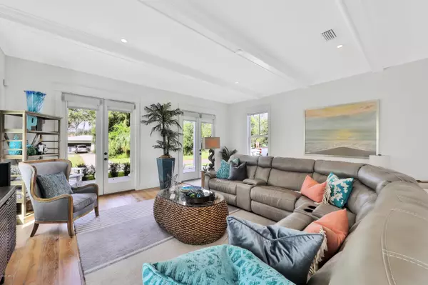 Atlantic Beach, FL 32233,396 11TH ST