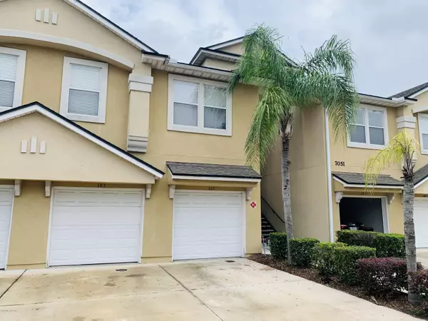 7051 DEER LODGE CIR #103, Jacksonville, FL 32256