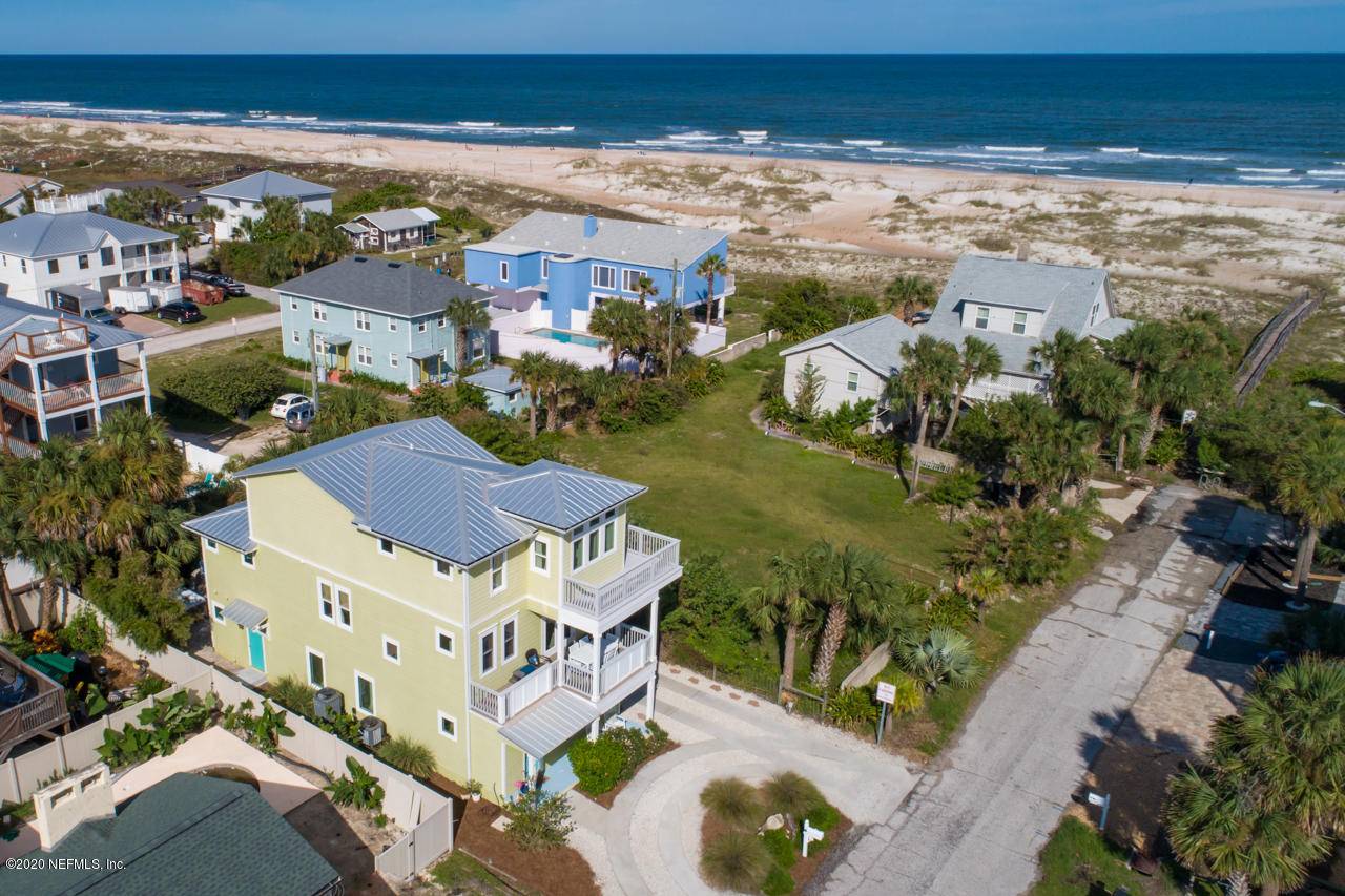 8 2ND ST, St Augustine, FL 32080