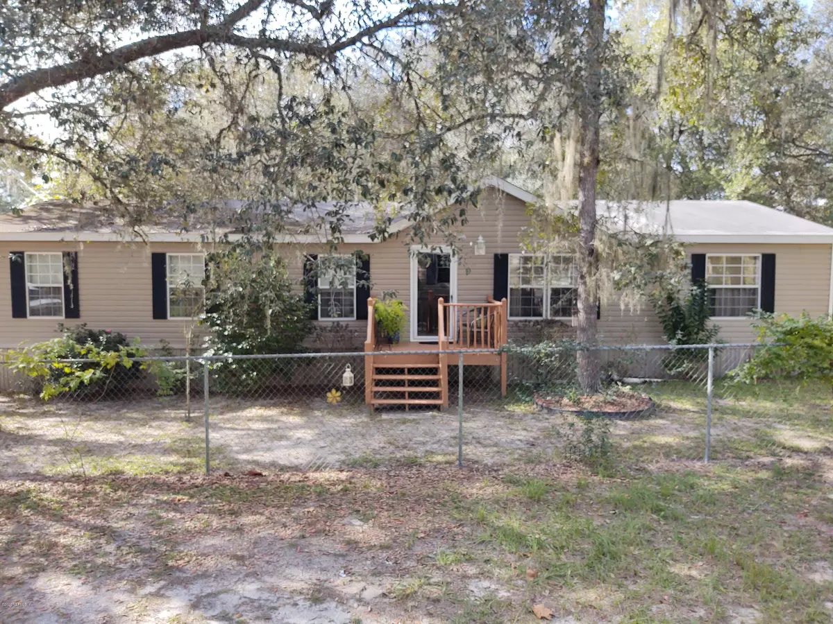 Interlachen, FL 32148,114 KATHY ST