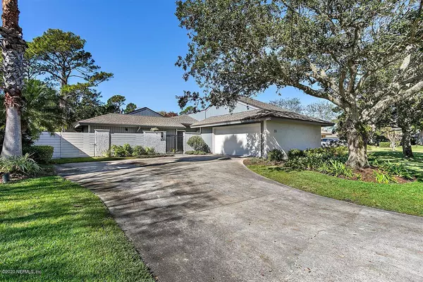 33 VILLAGE WALK CT, Ponte Vedra Beach, FL 32082