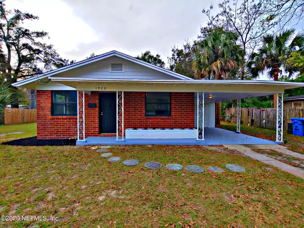 1928 LAYTON RD, Jacksonville, FL 32211