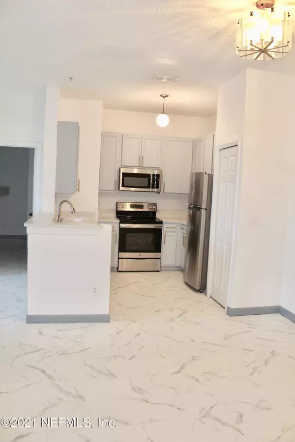 Jacksonville, FL 32216,8601 BEACH BLVD #1424