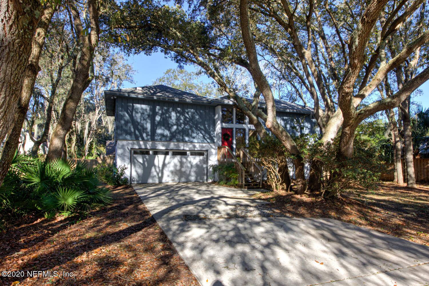 1108 HAMLET LN E, Neptune Beach, FL 32266