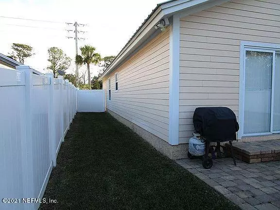 Jacksonville Beach, FL 32250,971 16TH AVE S