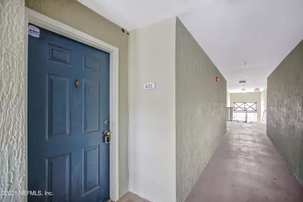 Jacksonville, FL 32224,3591 KERNAN BLVD S #621