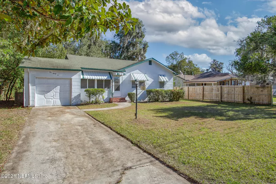 532 MAGNOLIA AVE, Green Cove Springs, FL 32043