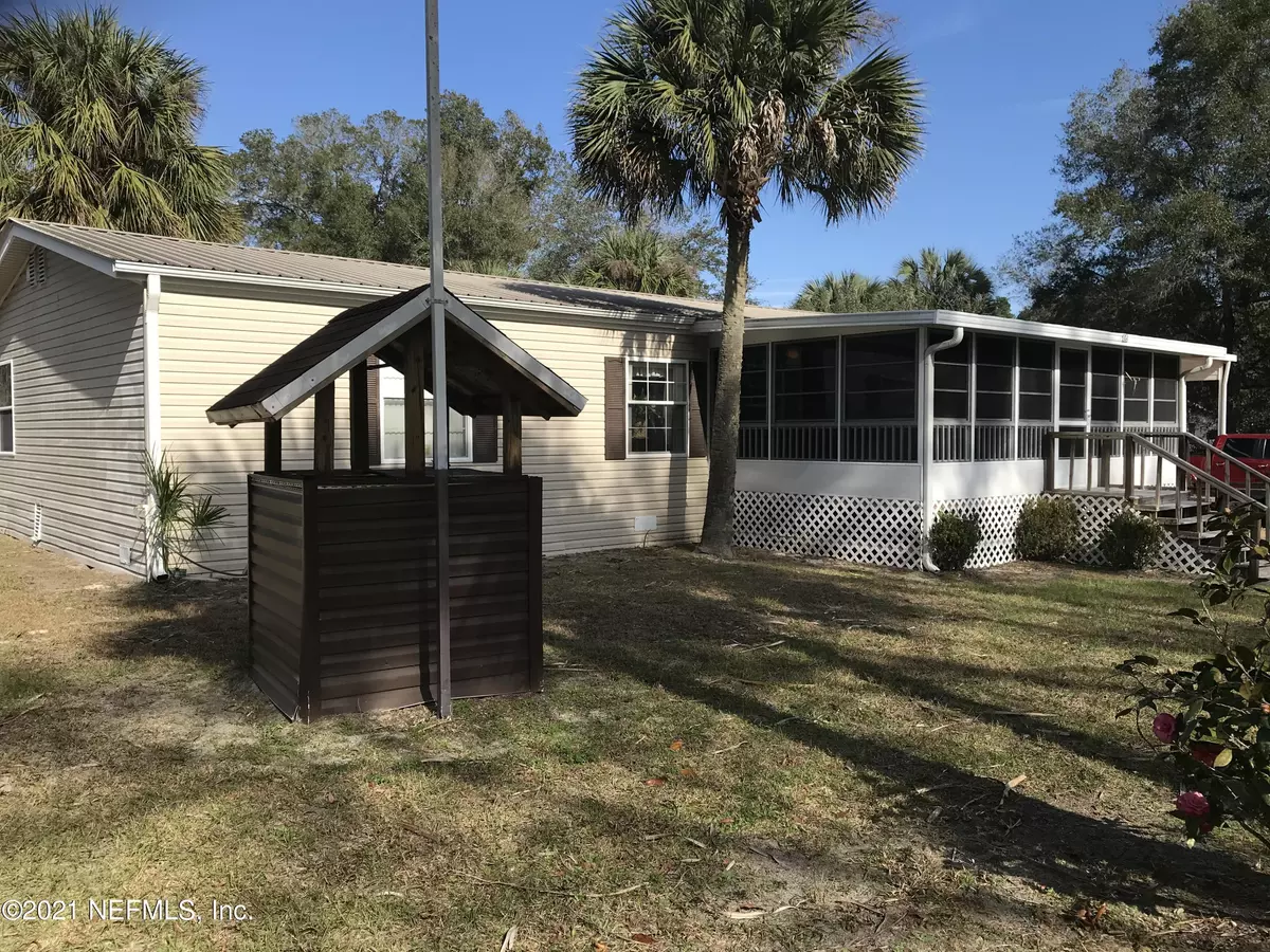 Satsuma, FL 32189,104 HUDSON DR