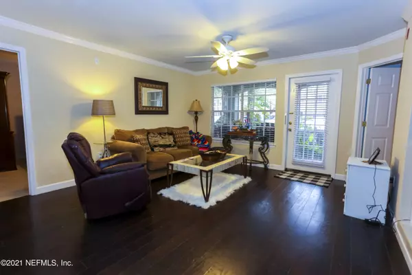 Jacksonville, FL 32224,3591 KERNAN BLVD S #202