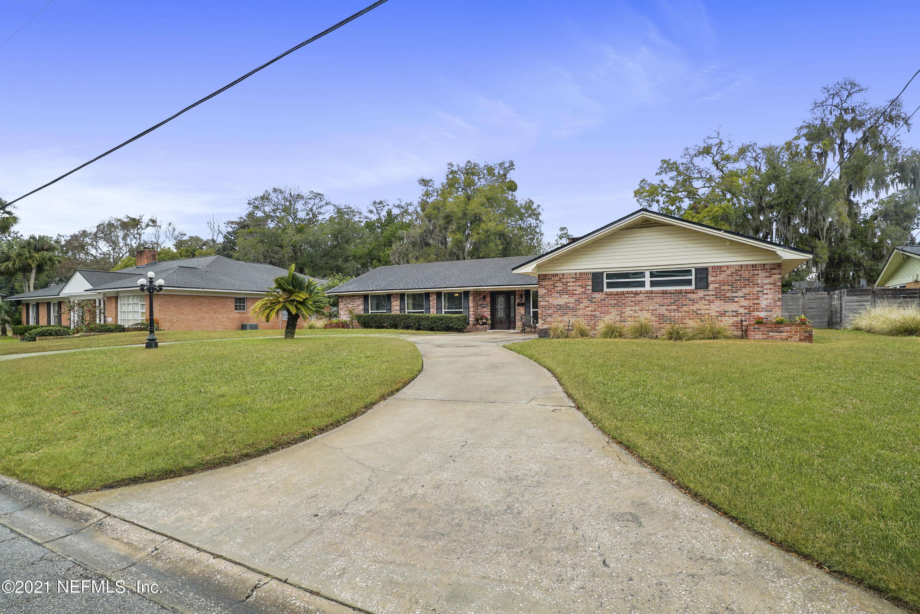Jacksonville, FL 32217,2323 SMULLIAN TRL N